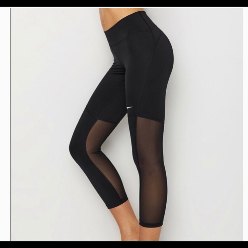 Nike Fly Victory Tight Fit Leggings